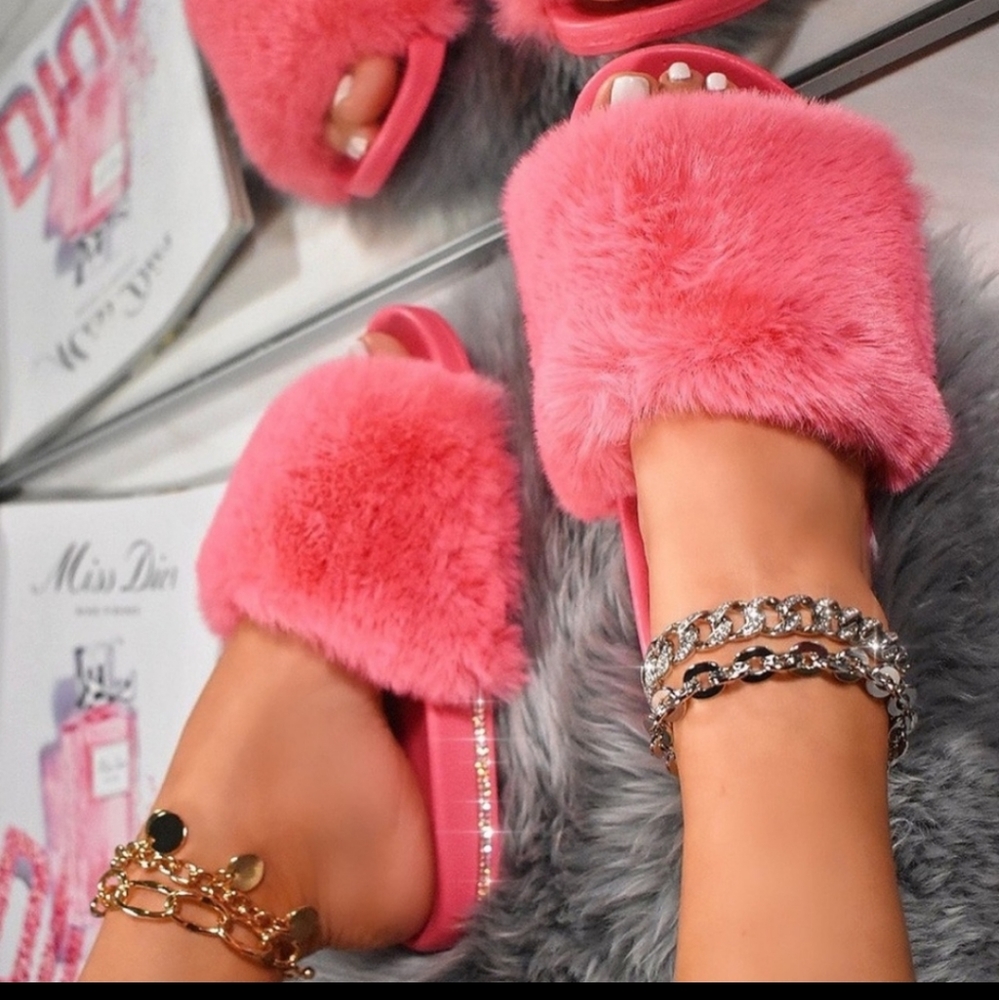 ✨️last 1 ✅️Anna Mauve Fur Slide✨️ - Picture 2 of 8